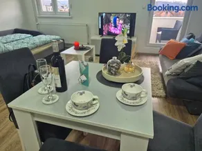 Apartman Jovanovic Royal Stay - Image 5