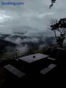 Paradise Point Nature Cabana Kandy - Image 3