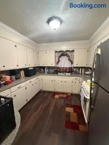 Macks Place - Image 2