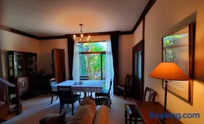 国重要文化財太刀川家洋館ゲストハウスTachikawa Familys House - Image 3