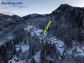 Dwarfs cabin overlooking Julian Alps near Bled - Image 4