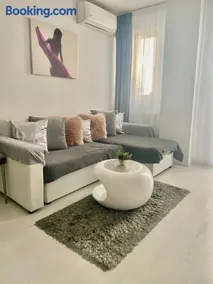 White Luxury Apartment - Image 2