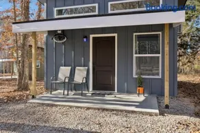 Cabin 1 - Image 3