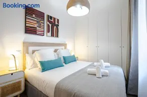 Feelathome Castilla Apartments - Image 2