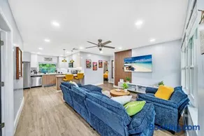 Charming Tropical Getaway with Heated pool-3mile to Beach - Image 3