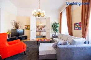 Elegant & Stylish Apartment city center - Image 3