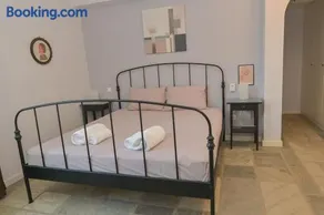 Villa Santa Friday - Image 4