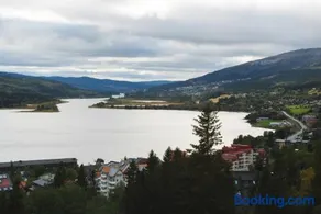 Are Alpine Retreat 6-Guest Ski Apt With Sauna - Image 3
