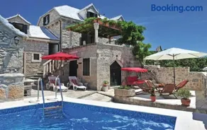 Humac Vero Apartments - Image 1