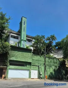 Conforto e privacidade próximo a PUC - Image 2