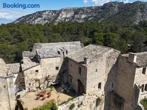 Maison féodale mordernisée - Image 1