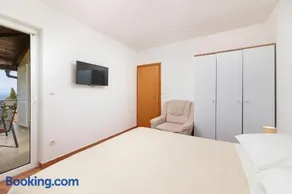 Apartments Novak by El-Pi Tours - Image 3