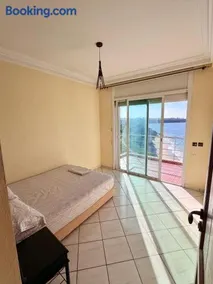 Please add me - plus one - five one four - six six two - 5576 - OceanView Villa - 5 Bedrooms on the beach - Image 2
