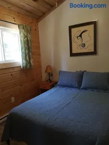 The Pines Cottage Resort - Image 3