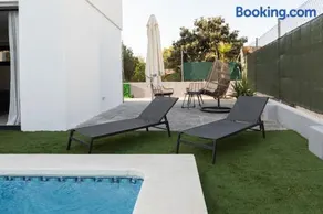 Descubre Villa Oasis - Confort, diseño y naturaleza a un paso de Valencia - Image 3