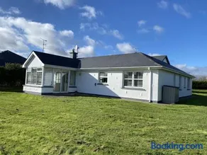 Castle Gardens Bungalow, Saint Helens Resort, Wexford - 3 Bedroom Sleeps 6 - Image 1