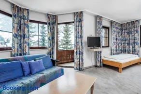 Heart Hotel Sylvia - Image 2
