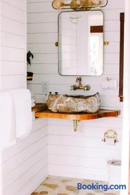 The Forest Bathhouse - Sauna, Soak, & Luxury - Image 3