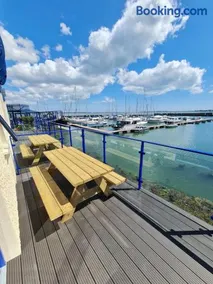 Carlingford Marina Apartments - Image 2