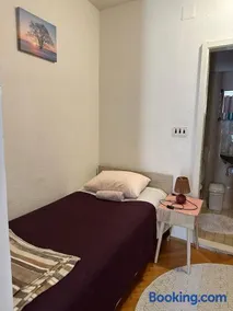 Apartment House Aria - Image 1