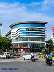 hotel radhe inn - Image 1