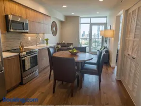 Modern Luxury Apartments in the Heart of Los Angeles - Image 3