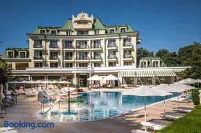 Romance Hotel and Family Suites - Image 2