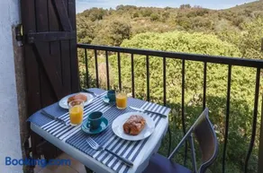 Cosy Apartment in Ancient Gabian with River and Vineyard Views - Image 2
