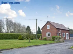 Acorn Cottage - Image 1