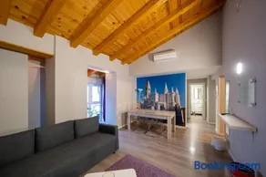 Apartamentos GO - Leopoldo Cano Center - Image 4