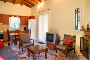 Dual House In Methydrio - Image 4