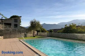 Gianni Lake Como - Pool, AirCon & Design - Image 1