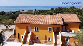 Oliblu Holiday Home - Image 2