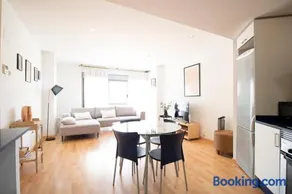 Espectacular vivienda con piscina climatizada - Image 3