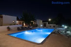 Chloe's House - Image 4