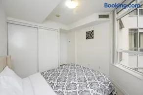PlanURstay Amazing- 2BR & 2BTH - Walk-in distance to Square One Mall - Image 2