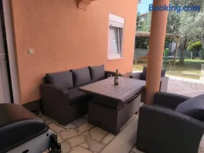 Small house apartment near the beach - Image 4