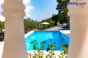 Apartments Lores - Image 3