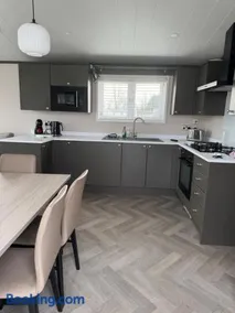 2 Bedroom Villa - Lakeside Holiday Park - Image 4