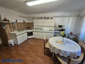 Privat Anna - Image 4
