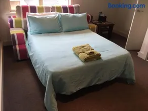 Davidsons Luxury Homestay - Image 2