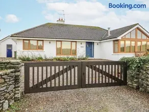 Lough Cluhir Cottage - Image 2