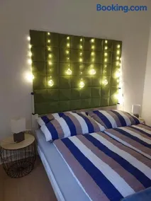 Dunakanyar, Szentendrei sziget Szamóca Vendégház Horány télen nyáron - Image 5