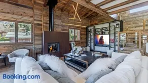 Luxury chalet - fireplace heated pool & sauna - Image 4