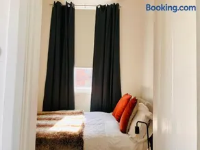 Contemporary Apartment in West London - near Heathrow - Image 4