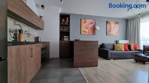 Q Apart Gold- 3 pokojowy klimatyzowany apartament przy Manufakturze z garażem Gratis, FV - Image 1