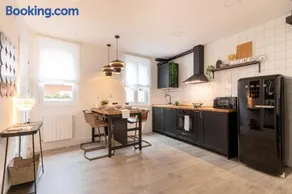 River Apartment in the heart of Bilbao EBI-01297 - Image 2