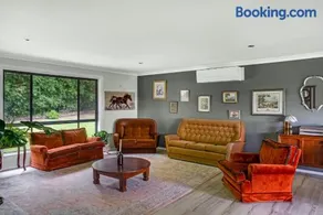 Suey's Coastal Farm House - Image 3