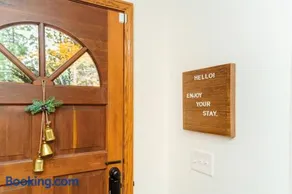Lovely Home in Pollock Pines with Hot Tub - Image 3