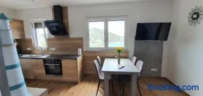 Apartmani Tisno TM - Image 1